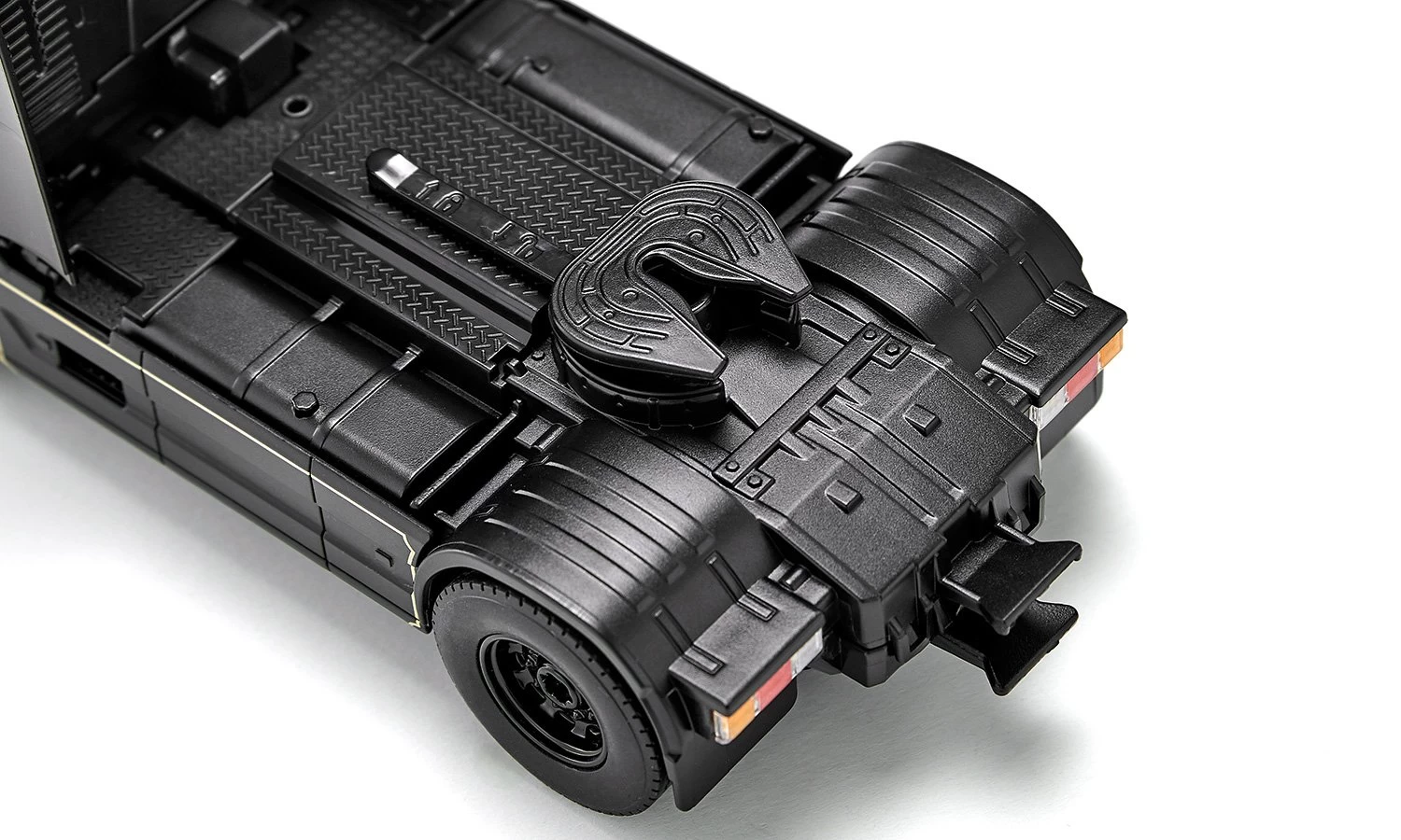 Siku Volvo FH16 Mit Bluetooth App-Steuerung Und Fernsteuermodul 7 Siku Volvo FH16 Mit Bluetooth App-Steuerung Und Fernsteuermodul – Bild 6